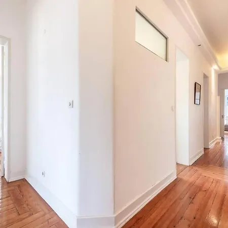 Myplacelisbon - Cassiano Large Apartment *